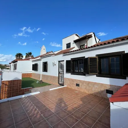 House Private Heated Pool Amazing View On Golf Ocean 3 Bedrooms 3 Bathrooms 6 To 8 Adults 3-17 Years Old Children Being Considered Adults And In Addition 0-2 Years Old Children Are Welcome For Free Ferienhaus