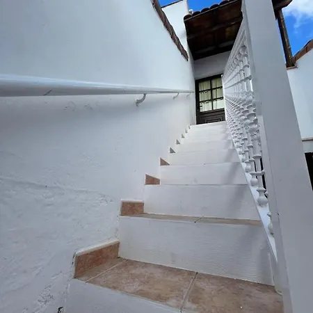 House Private Heated Pool Amazing View On Golf Ocean 3 Bedrooms 3 Bathrooms 6 To 8 Adults 3-17 Years Old Children Being Considered Adults And In Addition 0-2 Years Old Children Are Welcome For Free