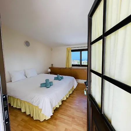 House Private Heated Pool Amazing View On Golf Ocean 3 Bedrooms 3 Bathrooms 6 To 8 Adults 3-17 Years Old Children Being Considered Adults And In Addition 0-2 Years Old Children Are Welcome For Free San Miguel de Abona