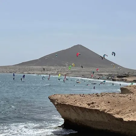 House Private Heated Pool Amazing View On Golf Ocean 3 Bedrooms 3 Bathrooms 6 To 8 Adults 3-17 Years Old Children Being Considered Adults And In Addition 0-2 Years Old Children Are Welcome For Free San Miguel de Abona