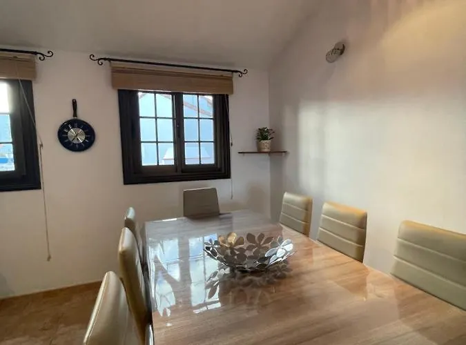 בית נופש House Private Heated Pool Amazing View On Golf Ocean 3 Bedrooms 3 Bathrooms 6 To 8 Adults 3-17 Years Old Children Being Considered Adults And In Addition 0-2 Years Old Children Are Welcome For Free *