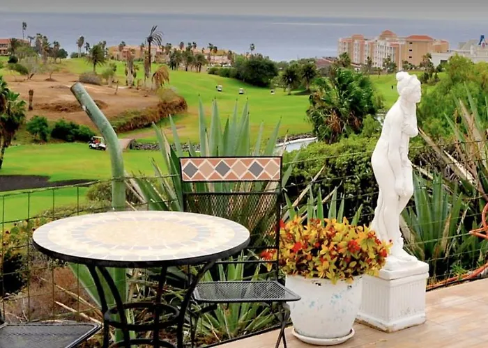House Private Heated Pool Amazing View On Golf Ocean 3 Bedrooms 3 Bathrooms 6 To 8 Adults 3-17 Years Old Children Being Considered Adults And In Addition 0-2 Years Old Children Are Welcome For Free Prázdninový dům San Miguel de Abona