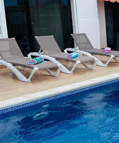 House Private Heated Pool Amazing View On Golf Ocean 3 Bedrooms 3 Bathrooms 6 To 8 Adults 3-17 Years Old Children Being Considered Adults And In Addition 0-2 Years Old Children Are Welcome For Free בית נופש *