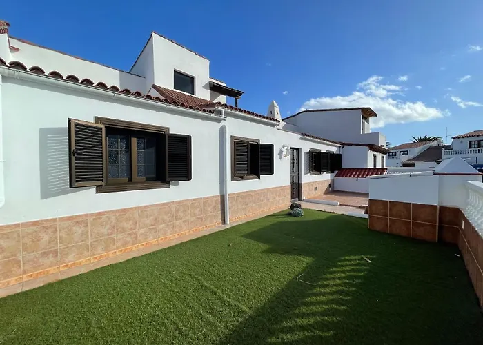 House Private Heated Pool Amazing View On Golf Ocean 3 Bedrooms 3 Bathrooms 6 To 8 Adults 3-17 Years Old Children Being Considered Adults And In Addition 0-2 Years Old Children Are Welcome For Free *